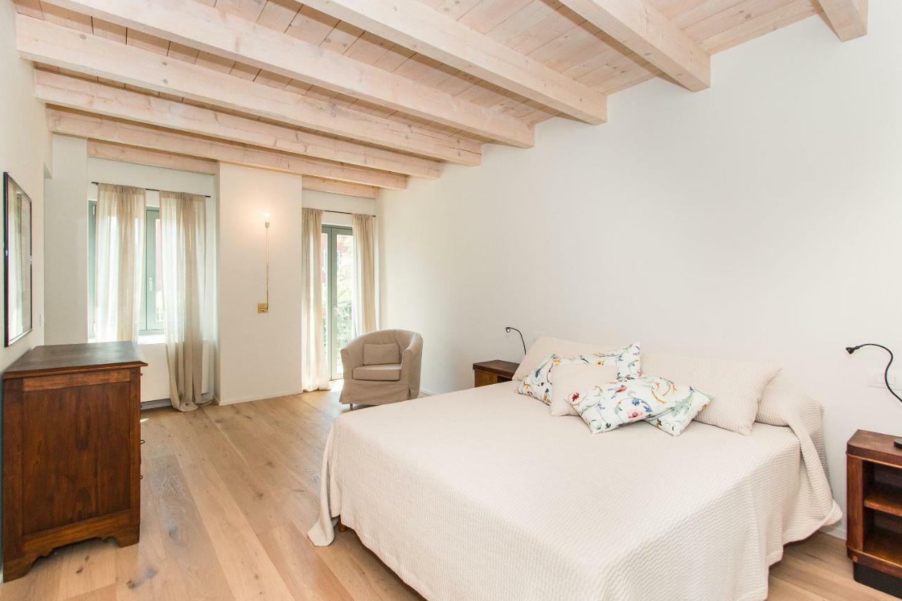 Appartamenti Presso Cascina La Melagrana Costigliole d'Asti Luaran gambar