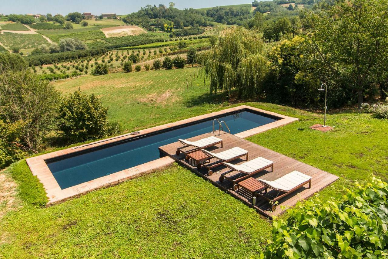 Appartamenti Presso Cascina La Melagrana Costigliole d'Asti Luaran gambar